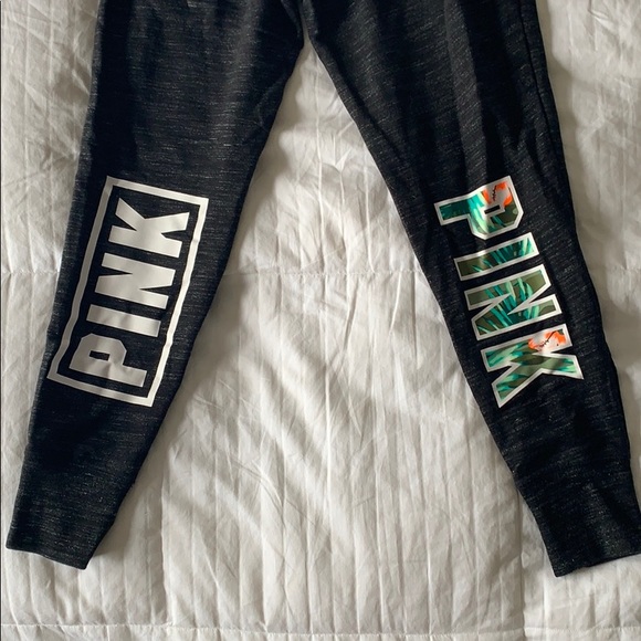 Joggers - Picture 2 of 3